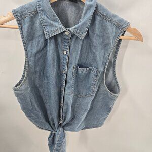 Forever 21 Blue 100% Cotton Denim Snap Pearl Tie Front Vest Medium